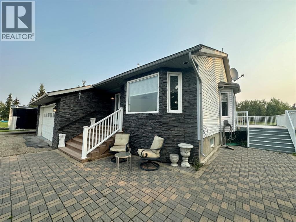 150 Laura's Spruce Drive — photo 2