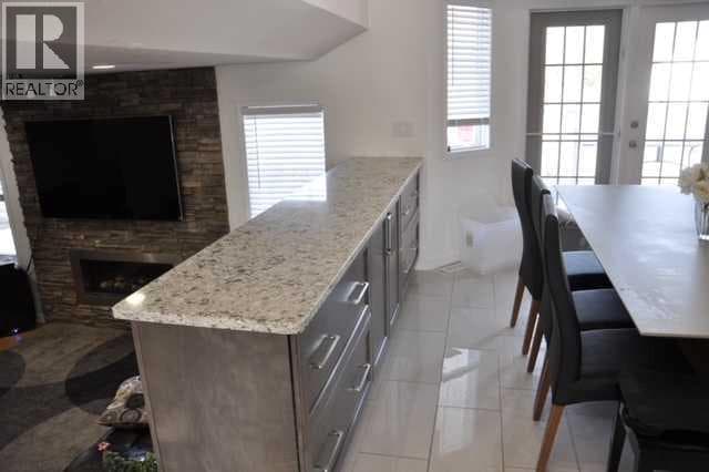 150 Laura's Spruce Drive — photo 3