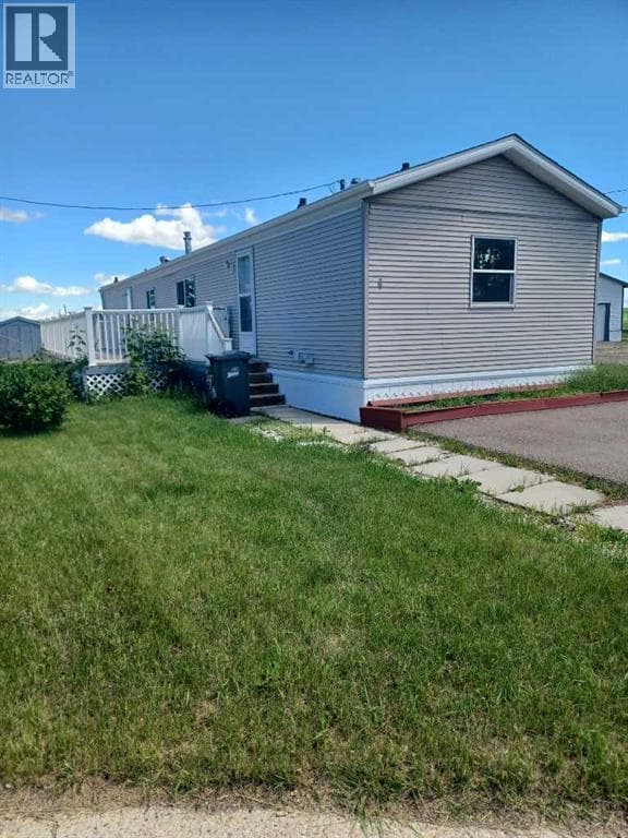 unit 4, 4506 50 Avenue