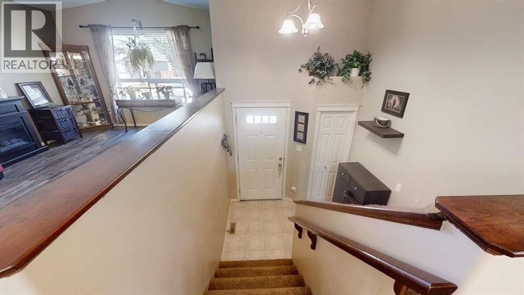 766 Mt Sundance Lane W — photo 2