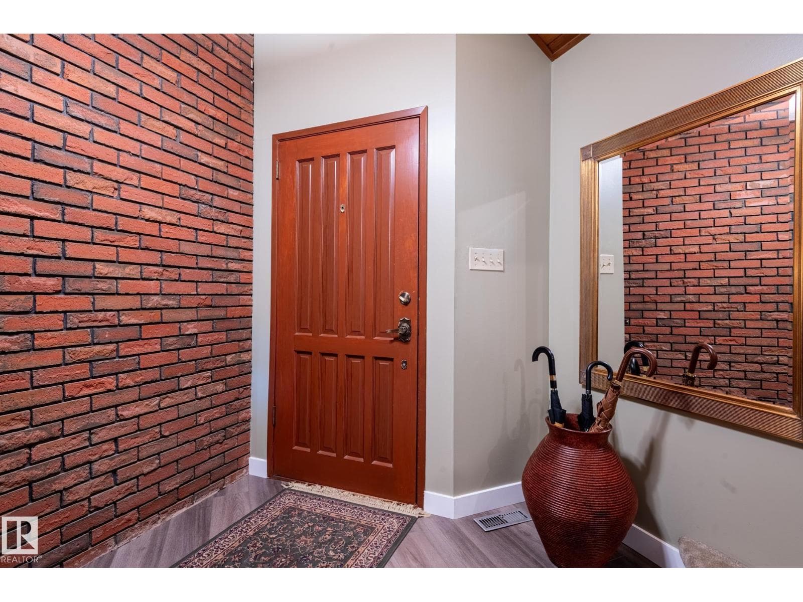 14514 101 AV NW — photo 2