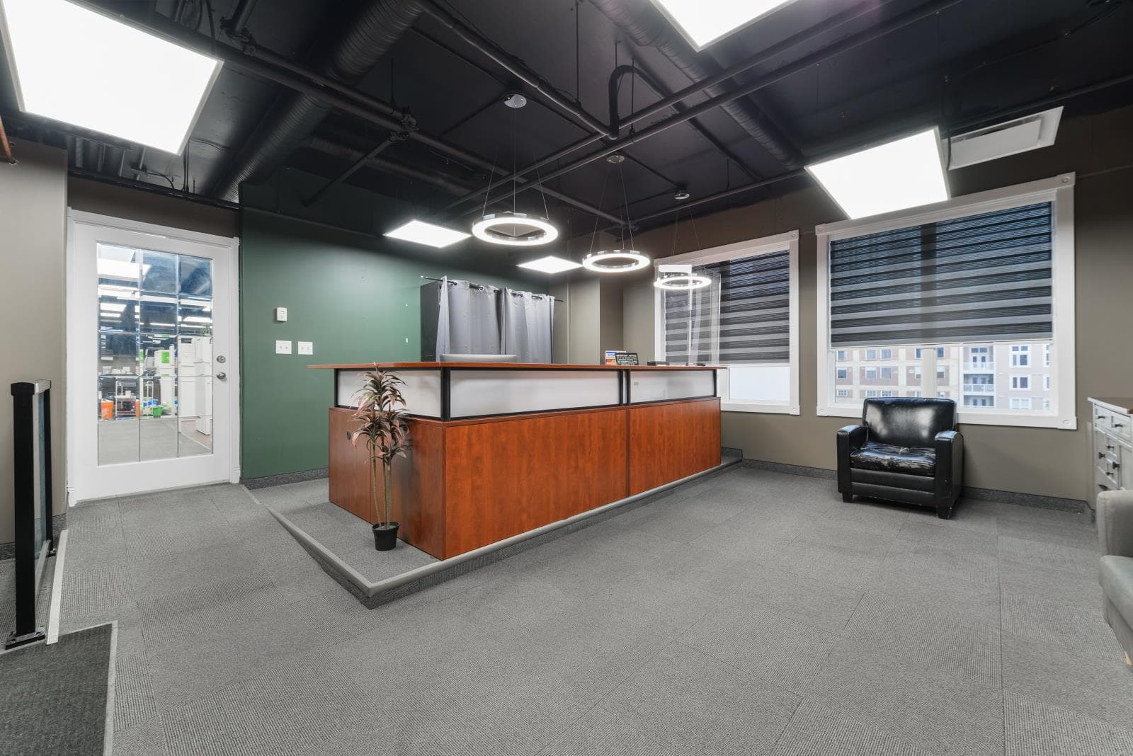 401, 10154 104 St NW
