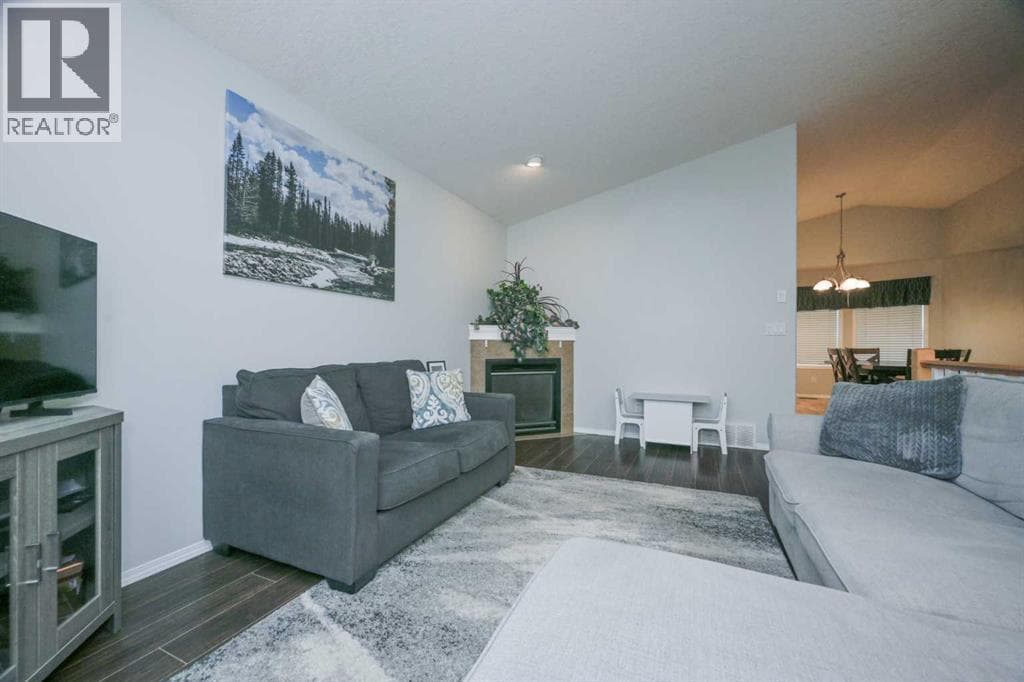 6613 97 Street — photo 3