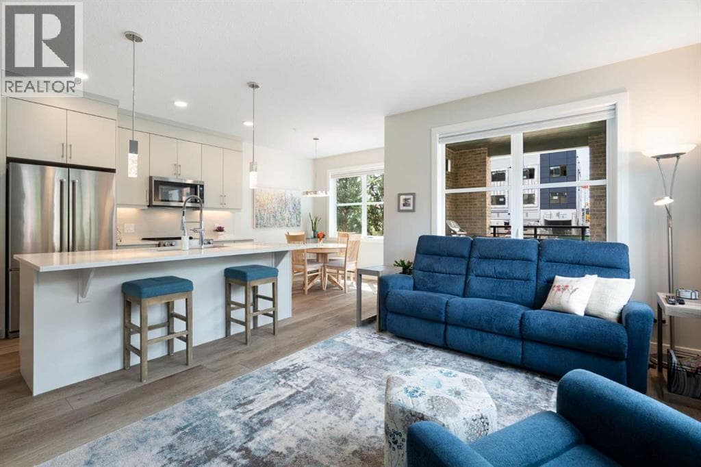 3109, 80 Greenbriar Place NW — photo 3