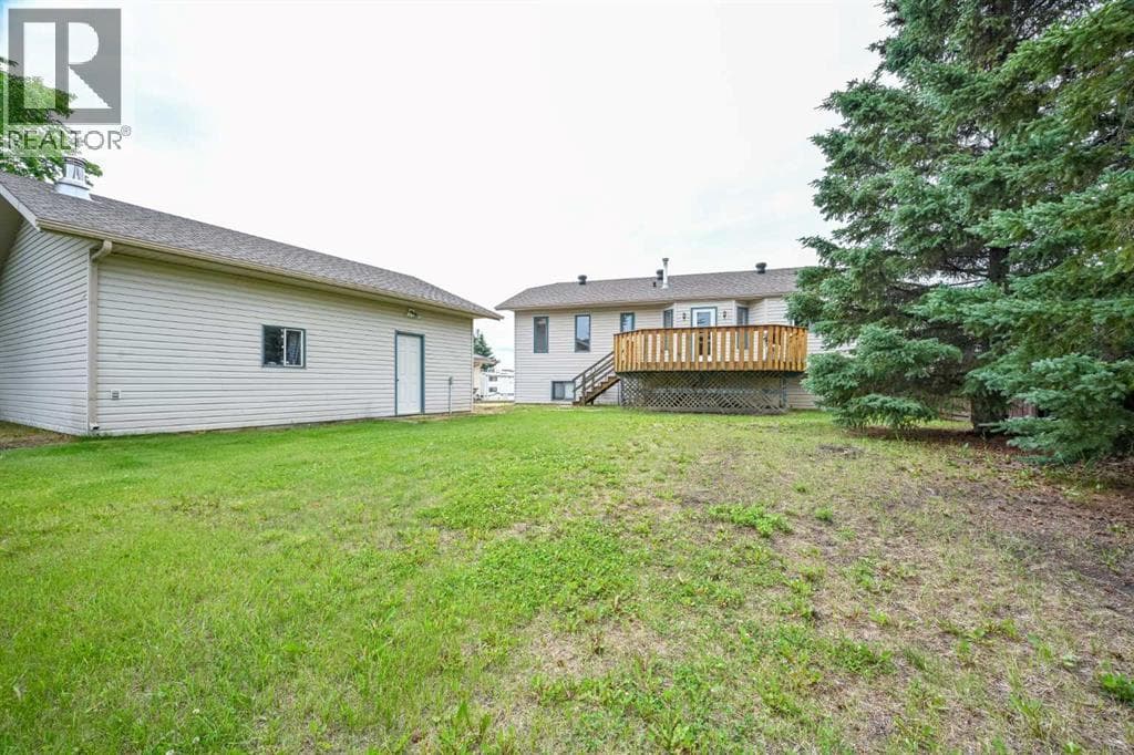 902 Birch Street — photo 3