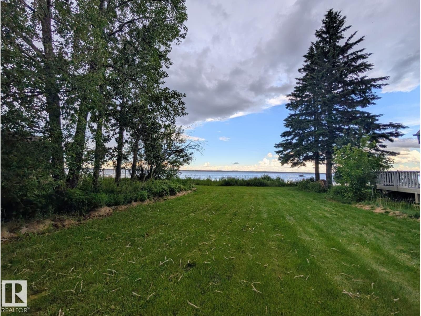332 CRYSTAL SPRINGS DR — photo 4