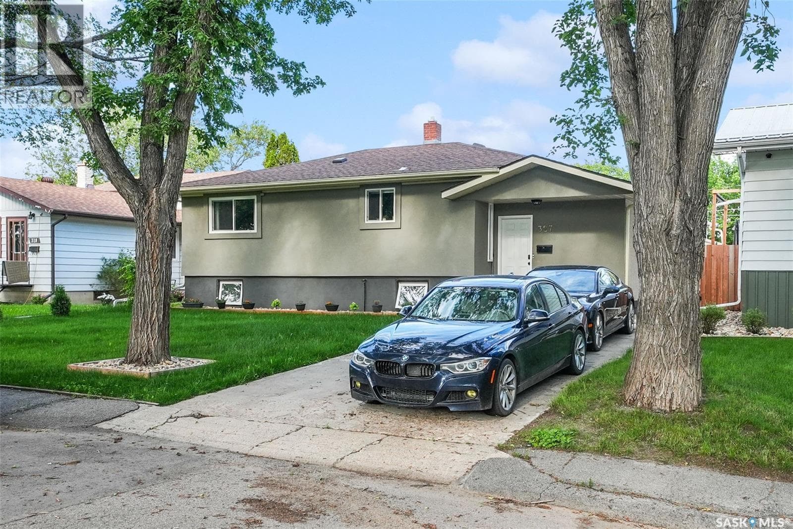 327 Retallack STREET
