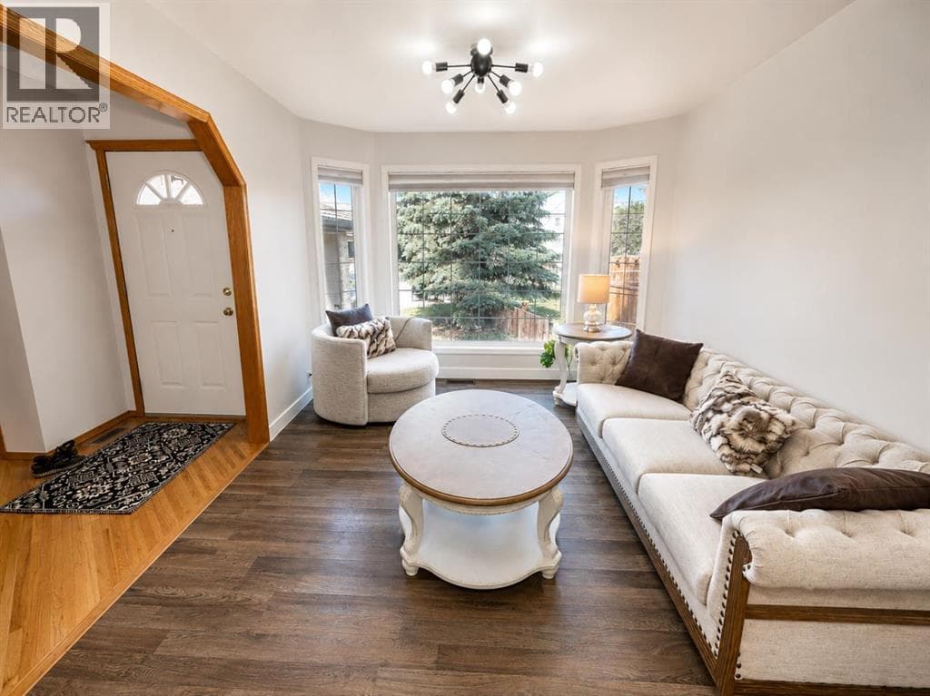 513 Sierra Madre Court SW — photo 2