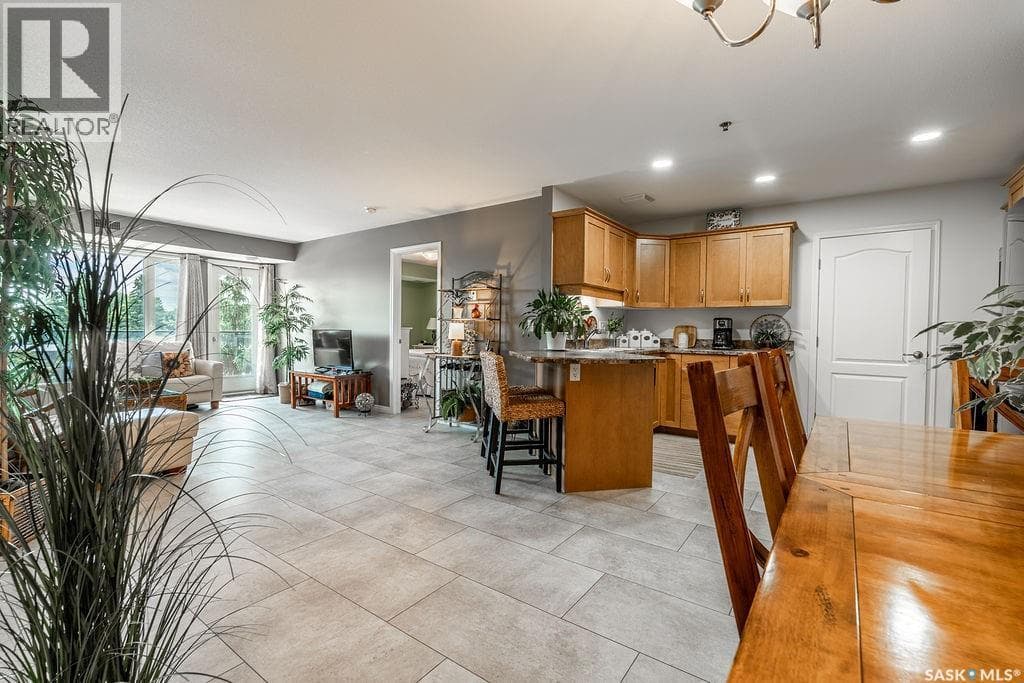 307 102 Kingsmere PLACE — photo 4