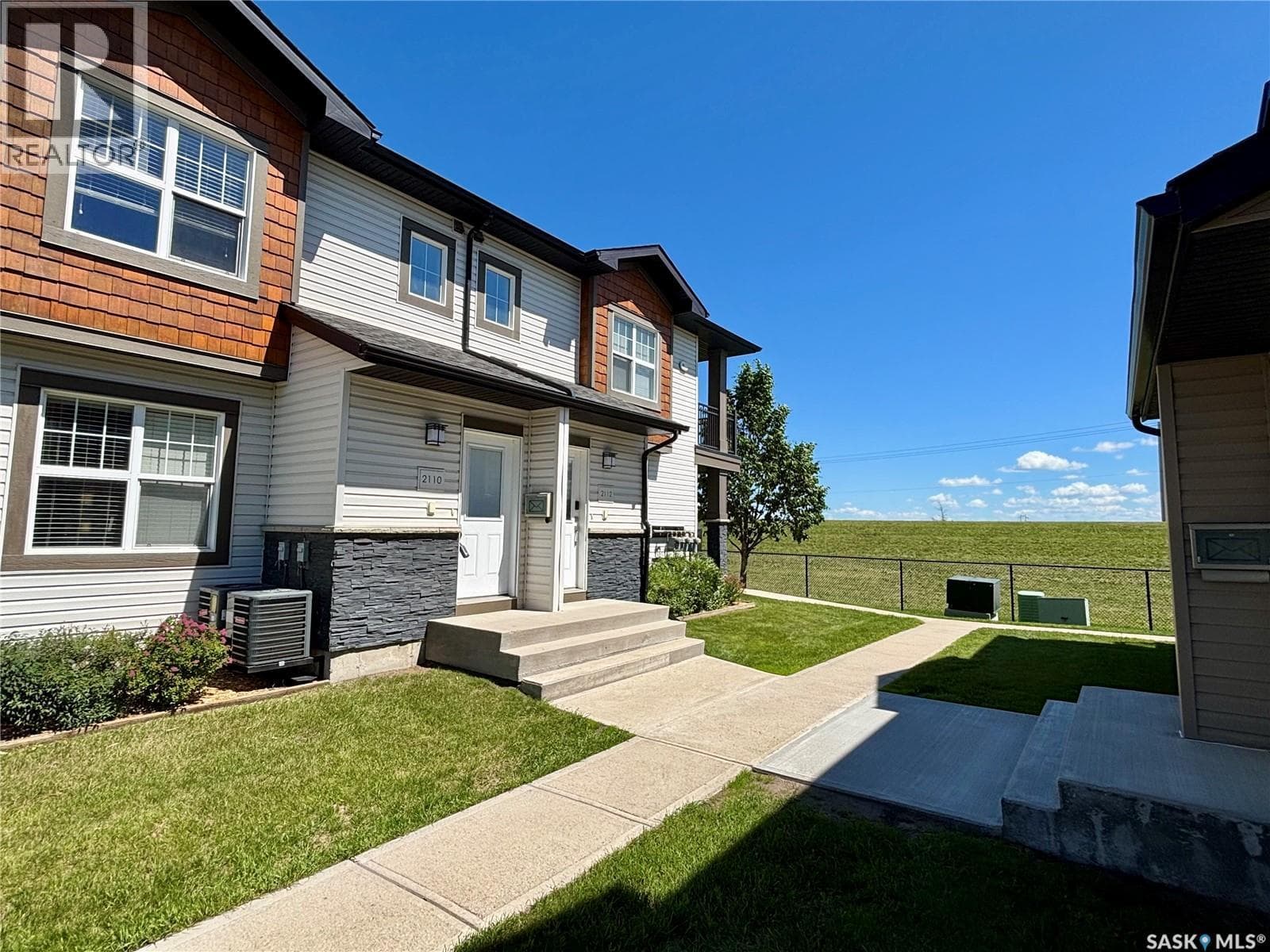 2110 1015 Patrick CRESCENT