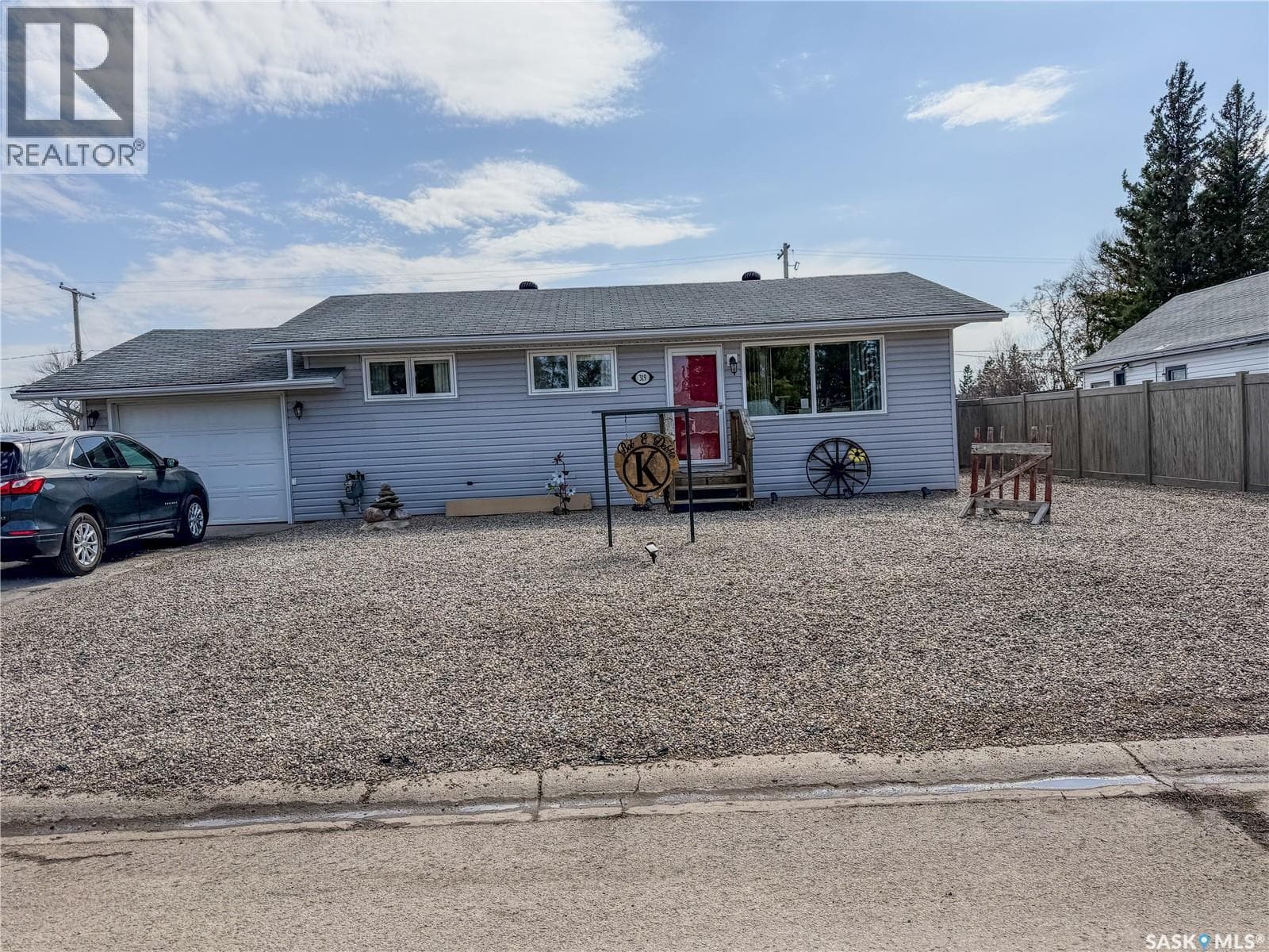 319 March AVENUE E