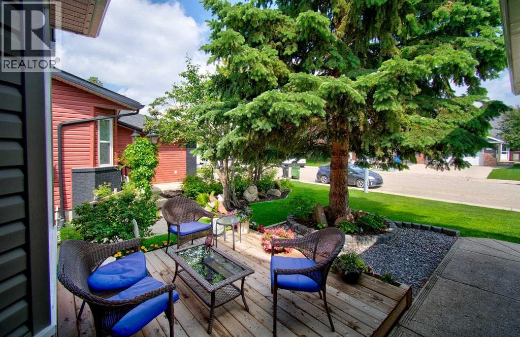 2391 Morris Crescent SE — photo 3