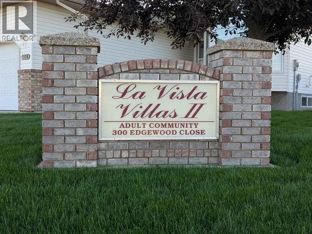 310B Edgewood Close — photo 2