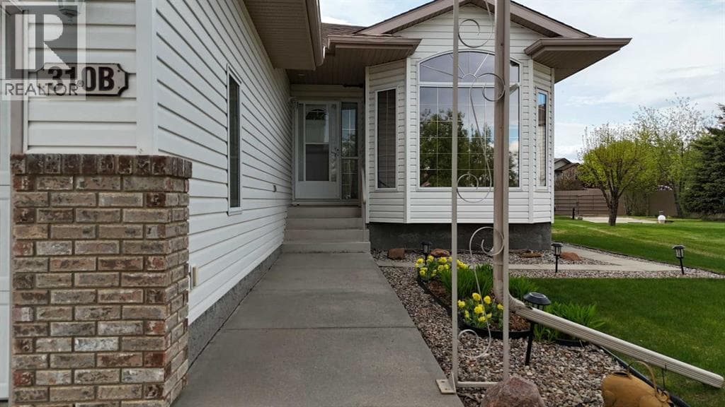 310B Edgewood Close — photo 4