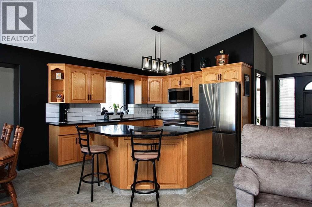 310B Edgewood Close — photo 5