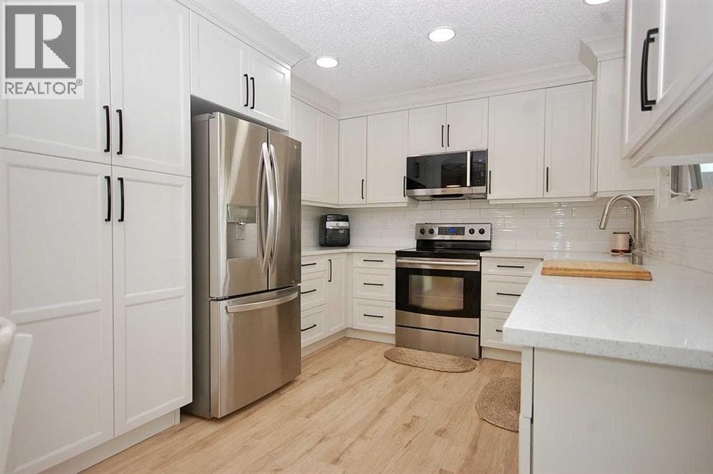 64 Rossmere Avenue SE — photo 5