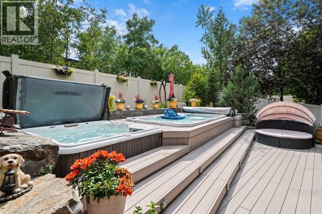11 Aspen Cliff Place SW
