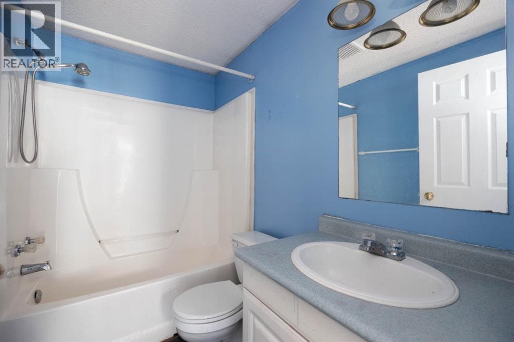 144 Grecian Place — photo 4
