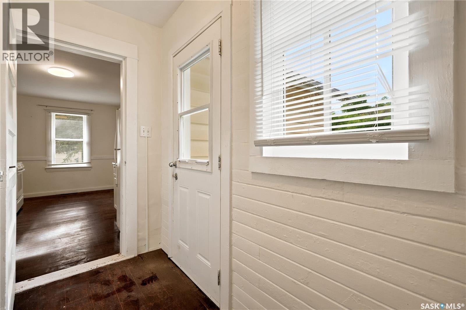 140 1st AVENUE — photo 4