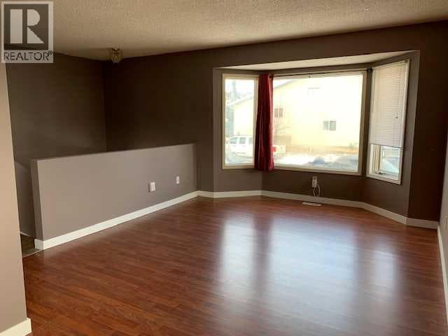 250 Falmere Way NE — photo 3