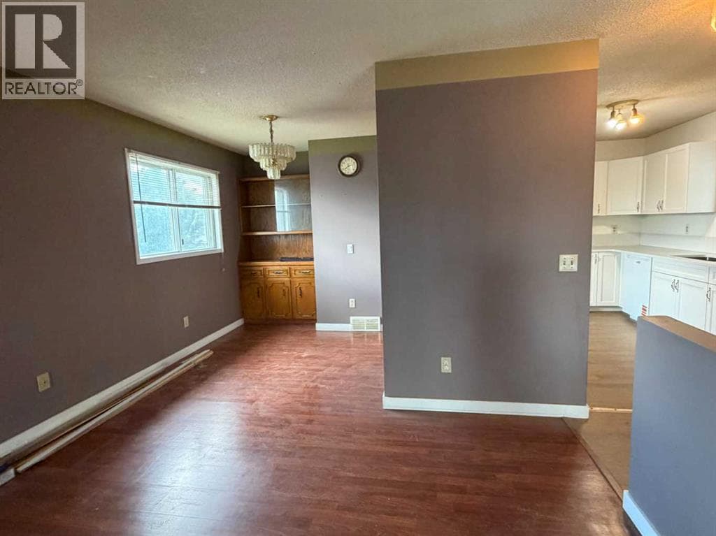 250 Falmere Way NE — photo 5