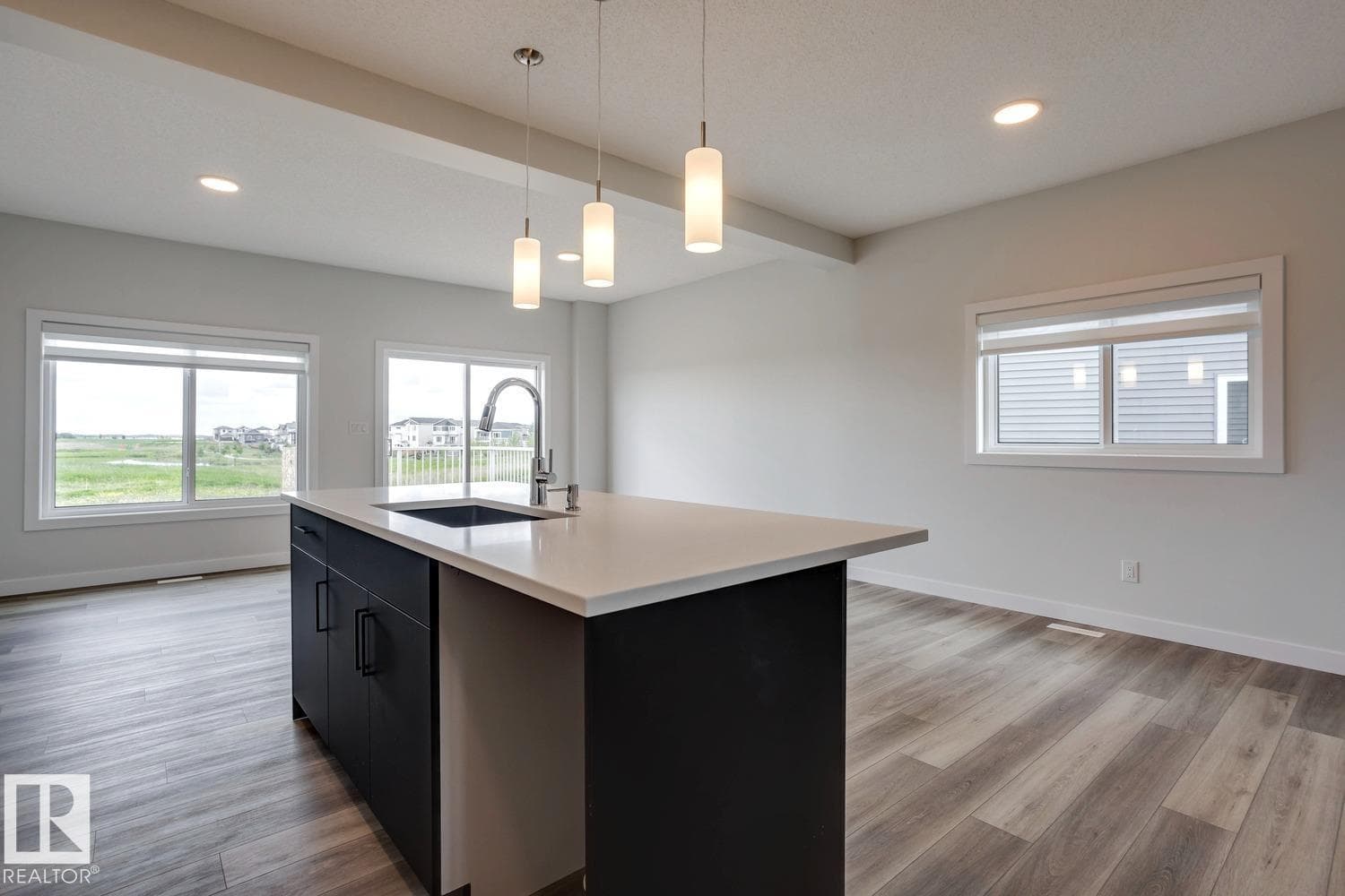310 BRAE WY — photo 4