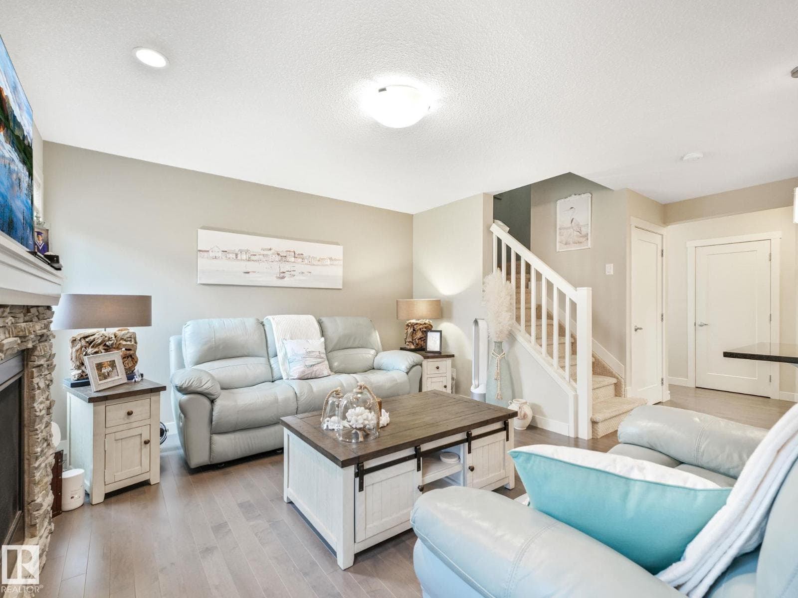 145 SUMMERSTONE LN — photo 4