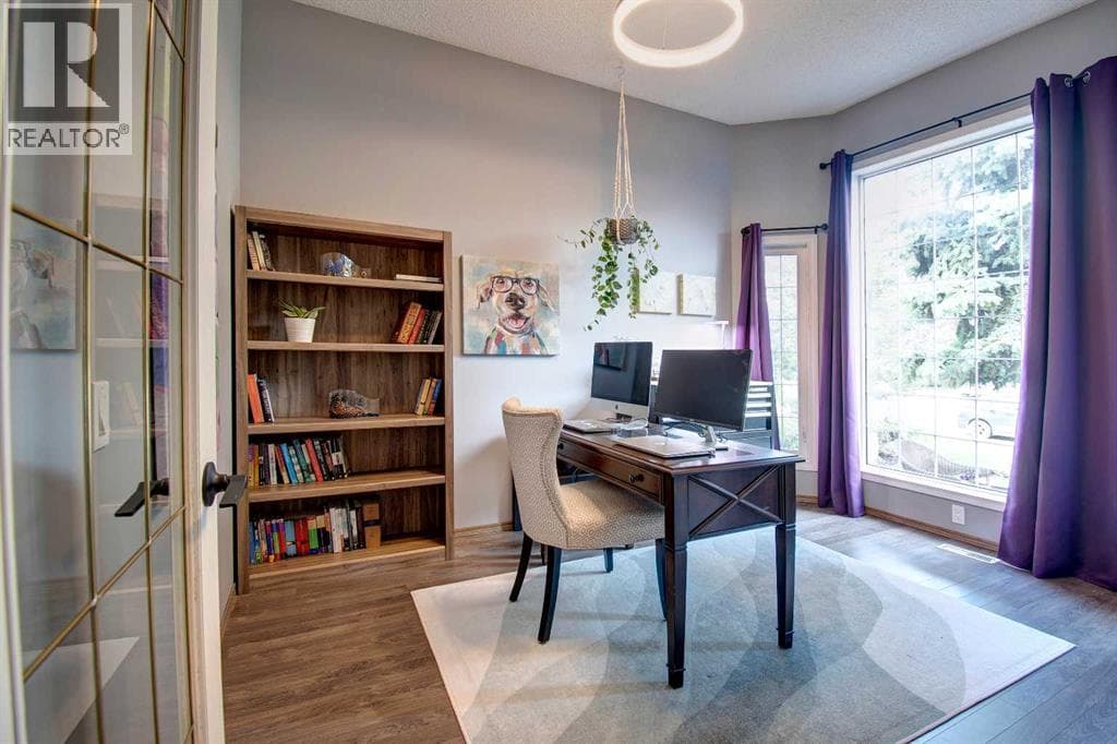 2391 Morris Crescent SE — photo 5