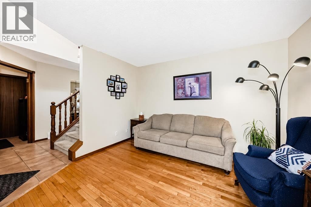 232 Macewan Ridge Close NW — photo 4