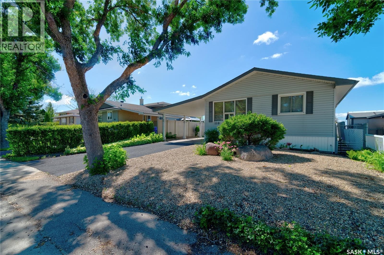 119 Bothwell CRESCENT — photo 3