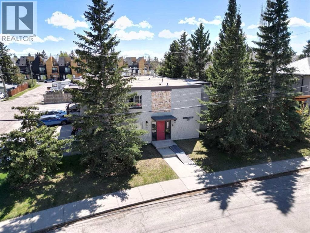 1639 Acton Avenue SW — photo 2