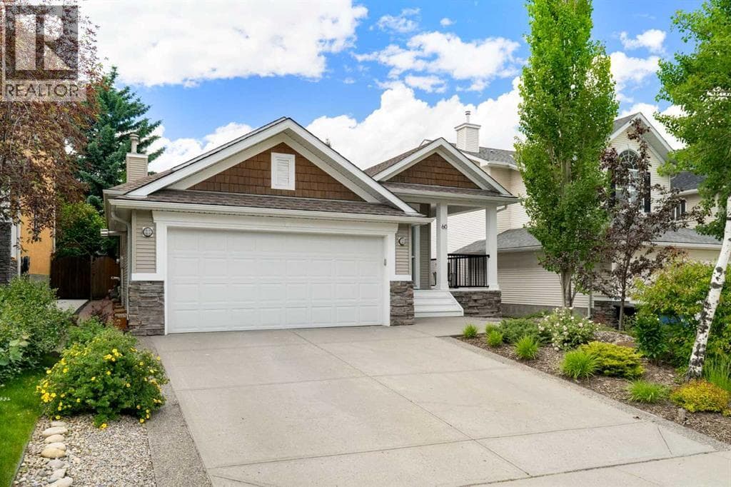 60 Cougar Ridge View
