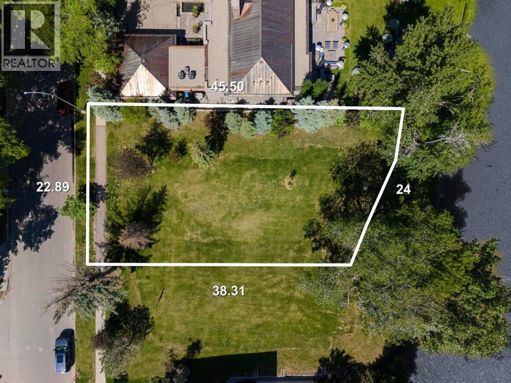 708 Riverdale Avenue SW