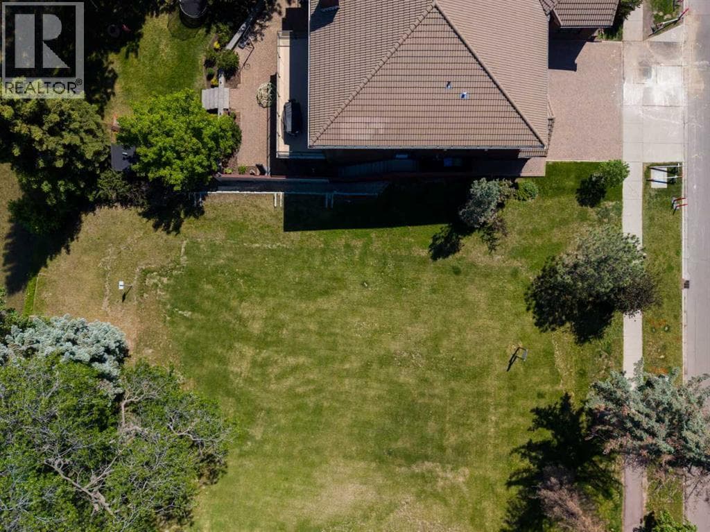 640 Riverdale Avenue SW — photo 2