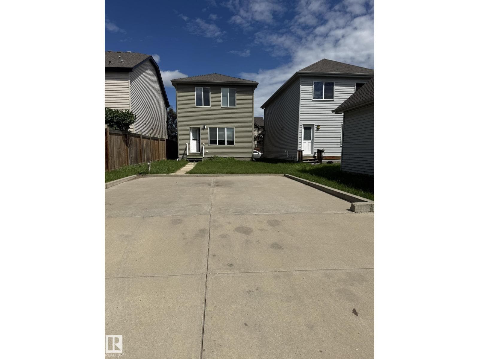8305 Ellis CR NW NW — photo 3