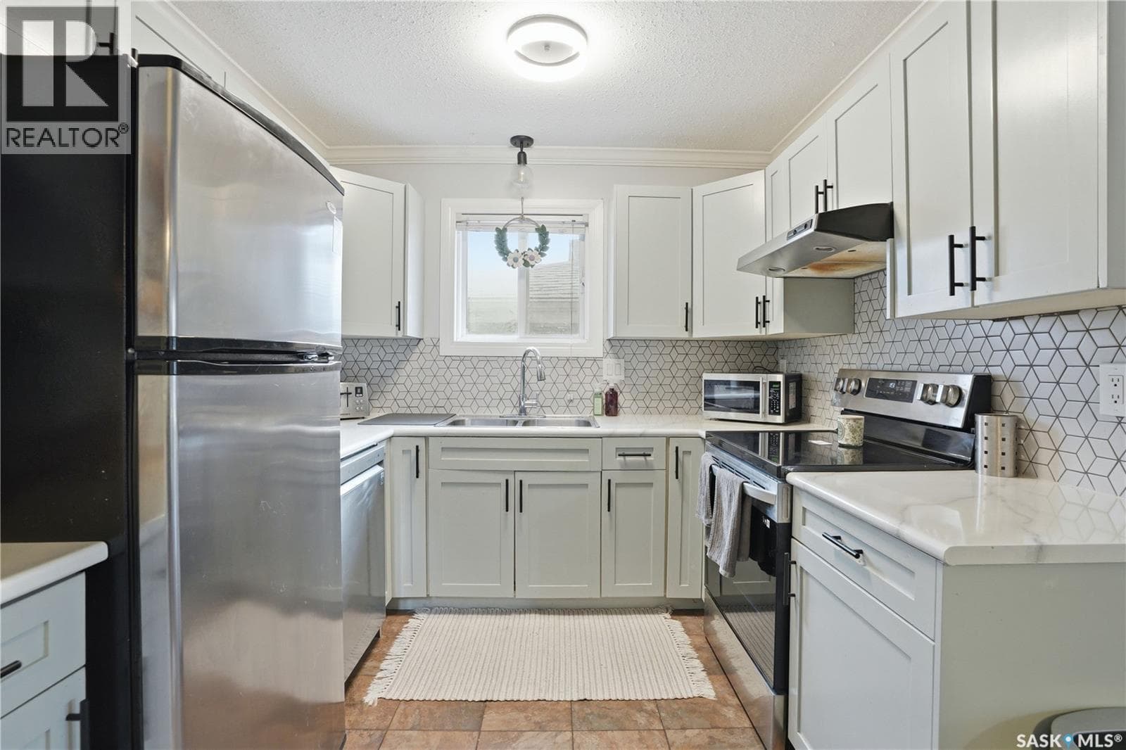 A 1014 Colony STREET — photo 5