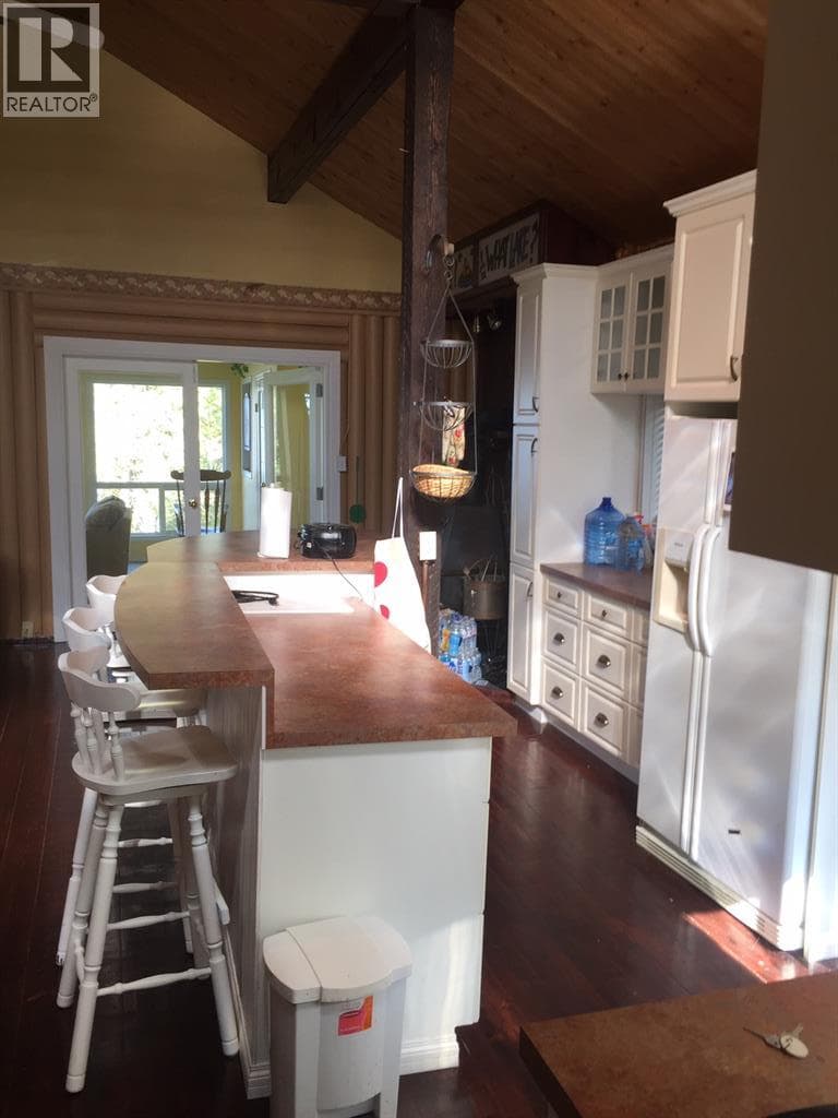 107 Crescent Drive — photo 3