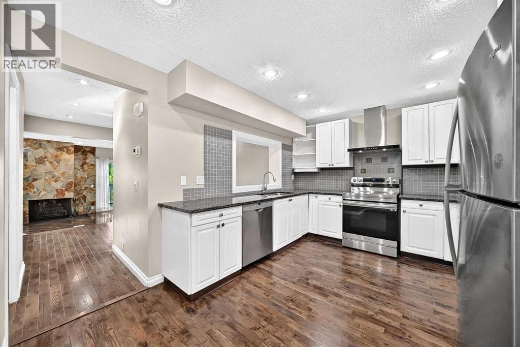 25, 448 Strathcona Drive SW — photo 5