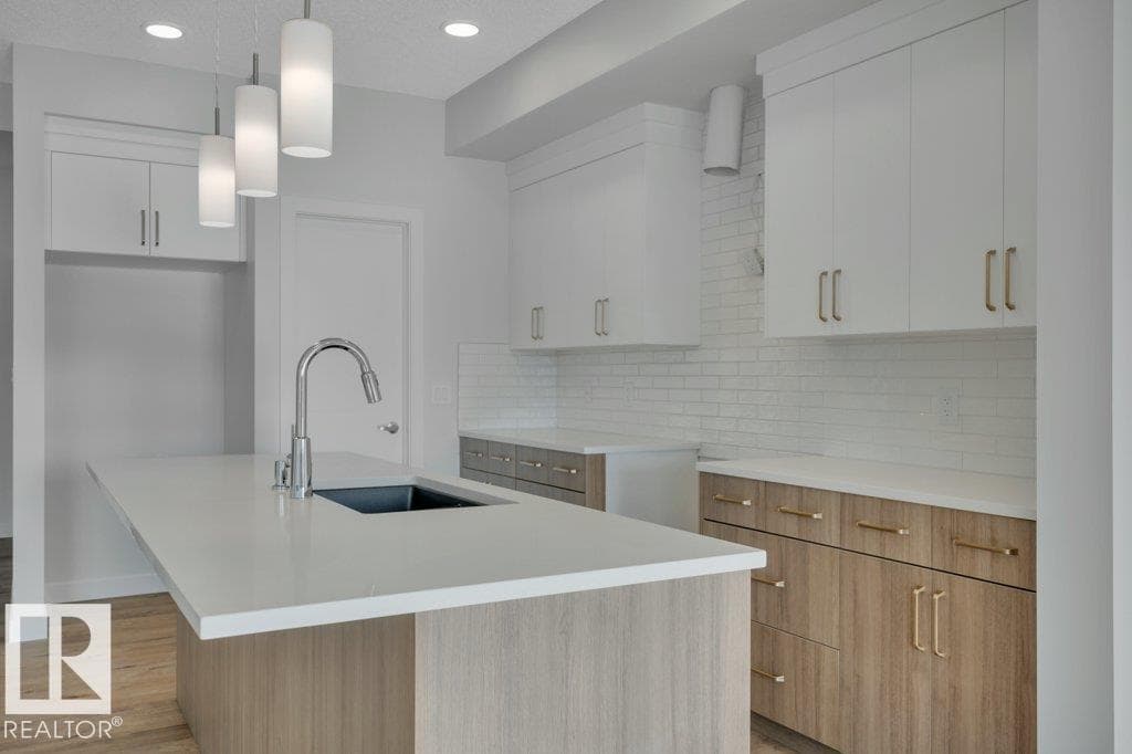788 Bank DR — photo 5