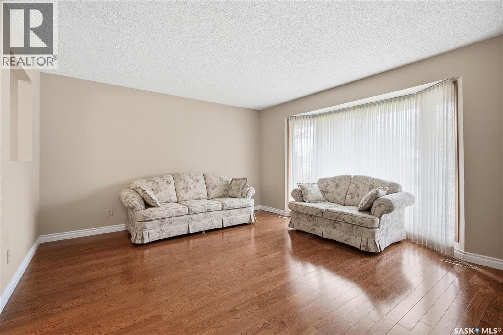 547 Whitewood CRESCENT — photo 5