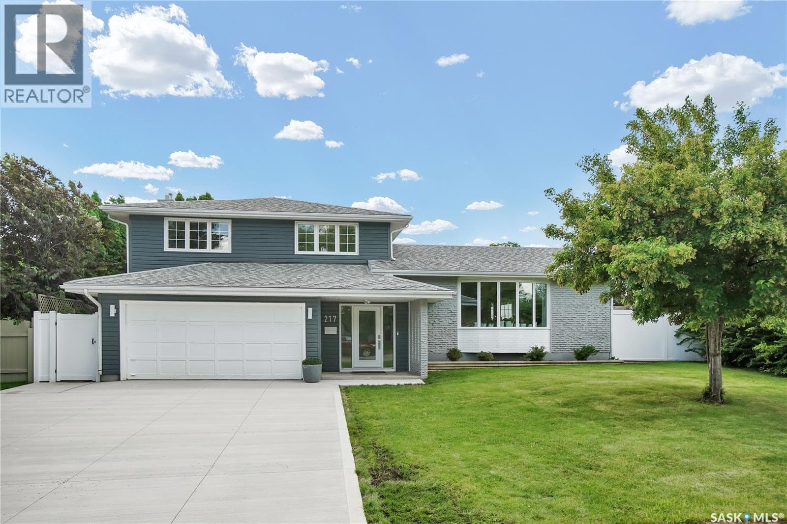 217 Mount Allison CRESCENT