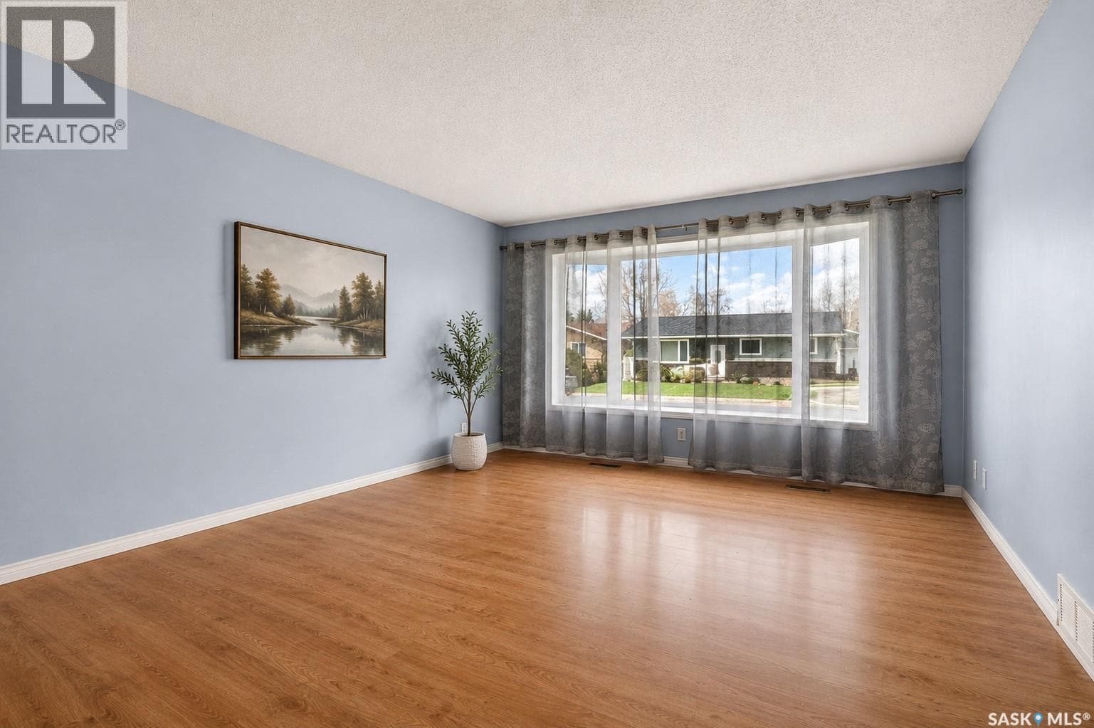 29 Edelweiss CRESCENT — photo 4