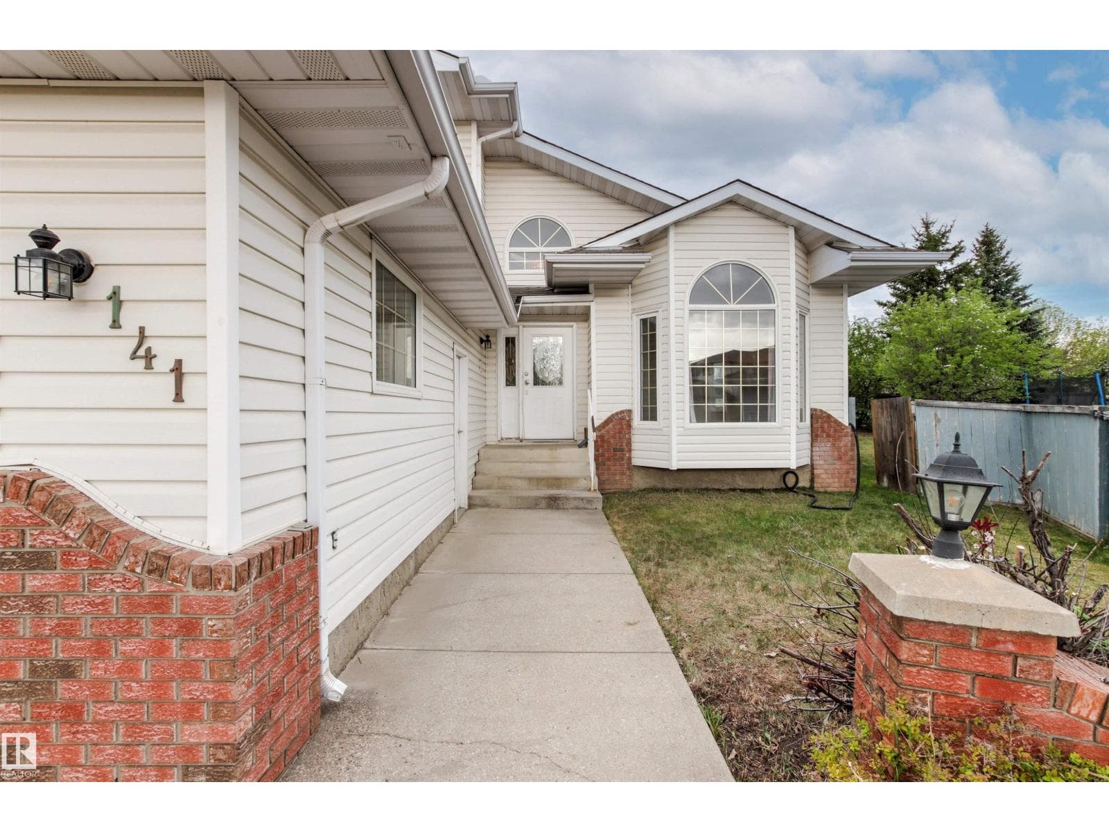 141 KULAWY DR N NW — photo 5