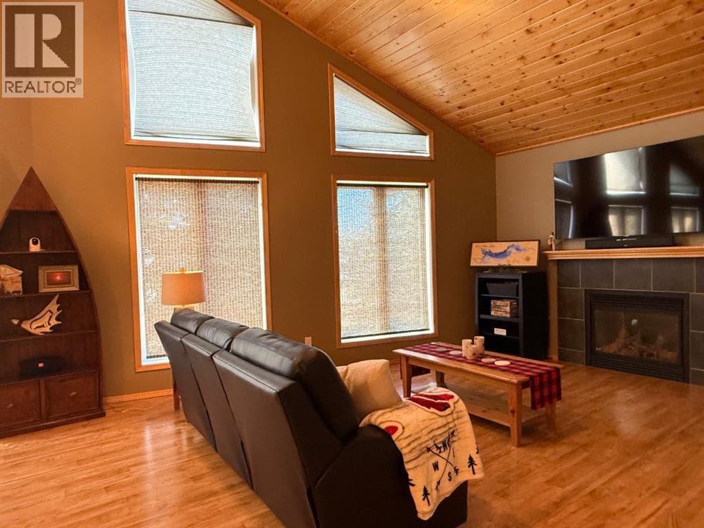 114 Deerland Road — photo 4