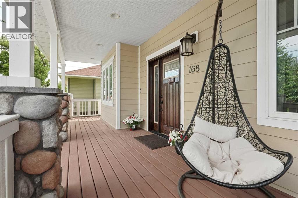 168 Heritage Road S — photo 4