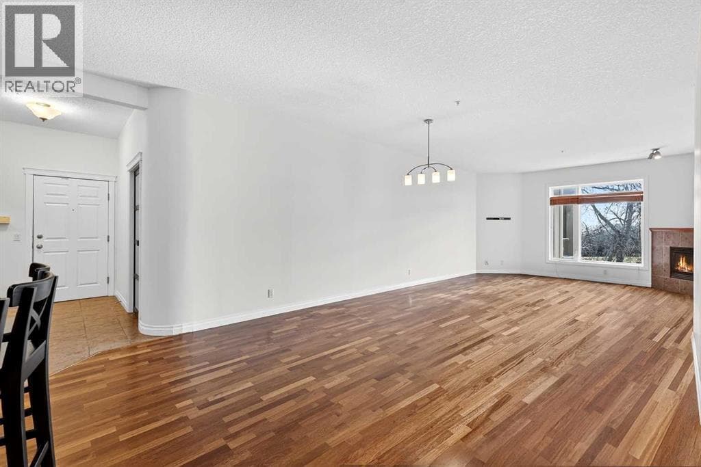 7304, 14 Hemlock Crescent SW — photo 5