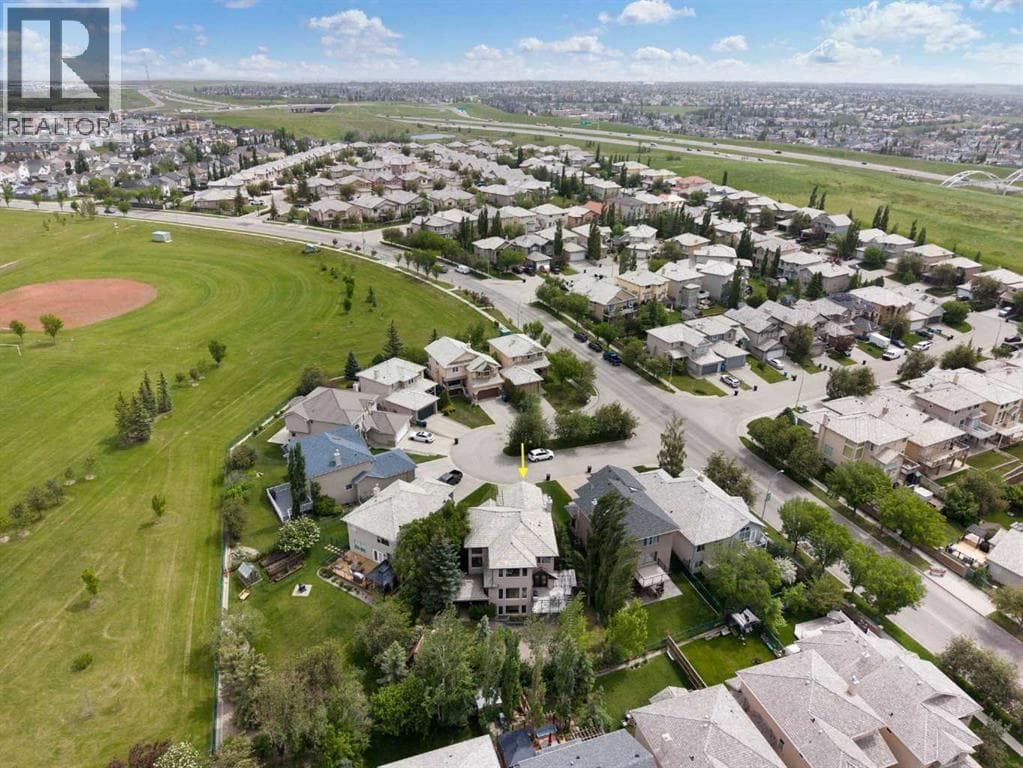 410 Royal Crest Bay NW — photo 3