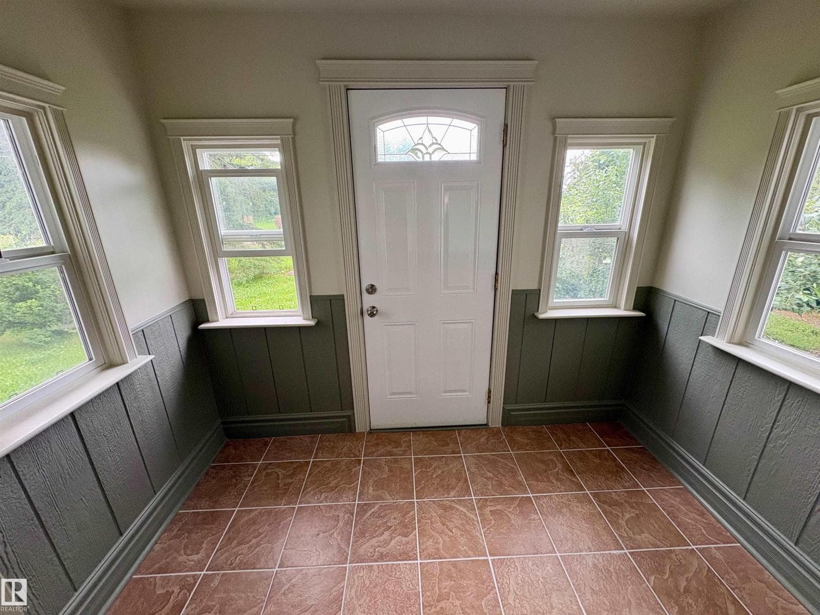 5207 Pyrogy DR — photo 2