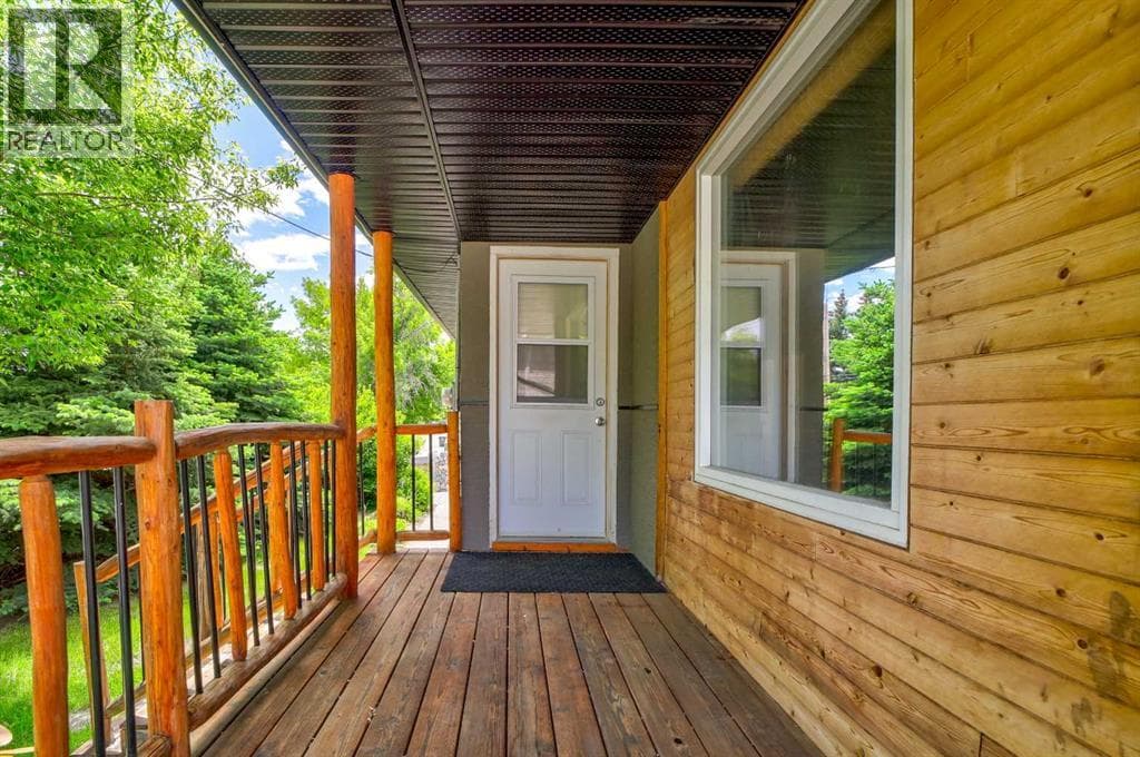 1124 James Avenue — photo 3