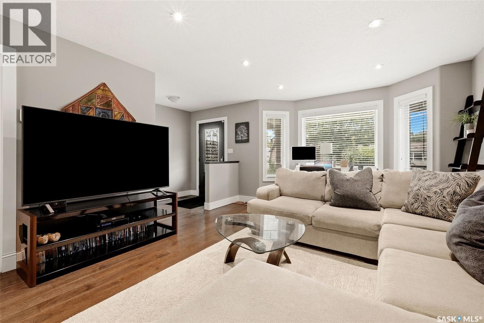 2860 Garnet STREET — photo 3